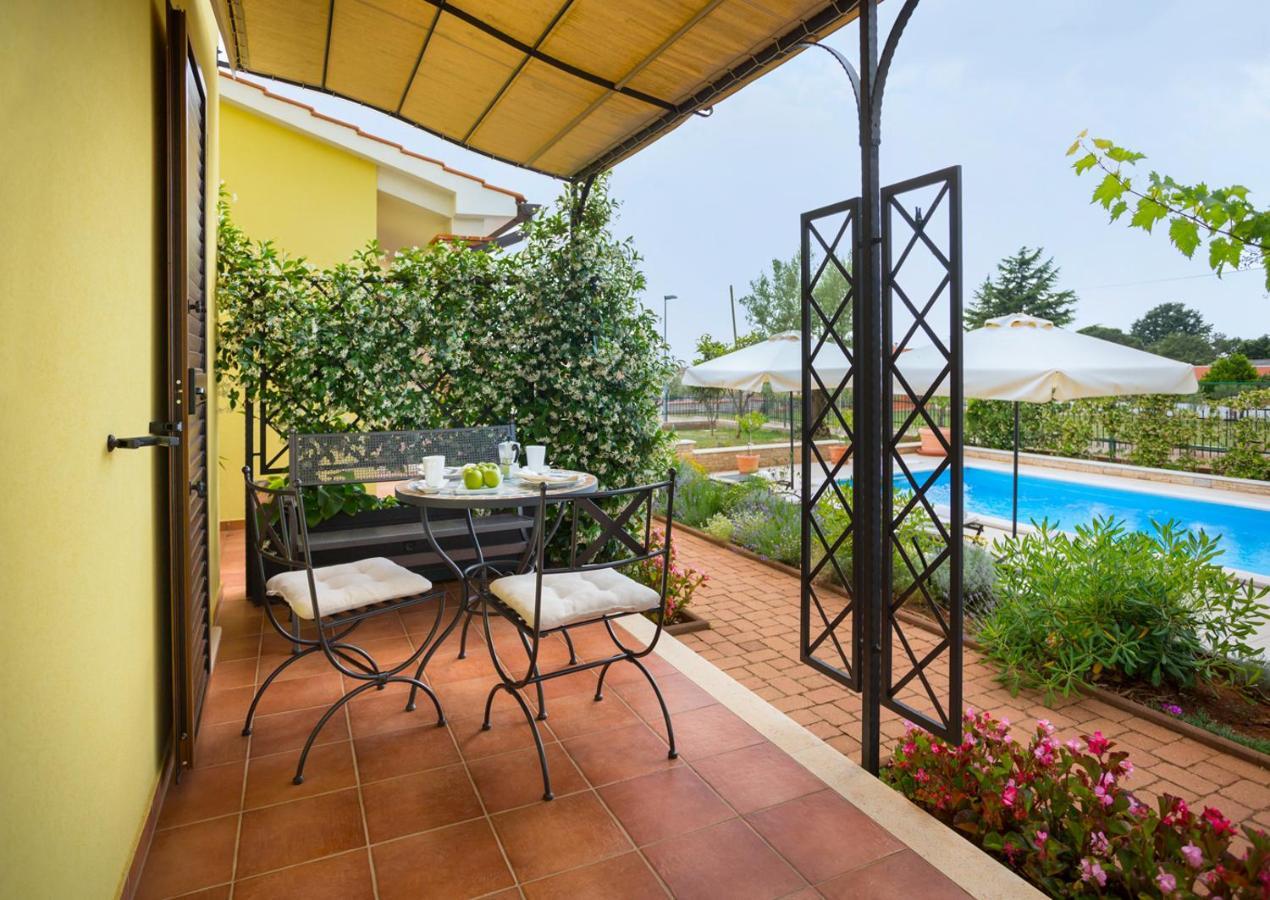 Apartmani Hrelja Labinci Exterior foto